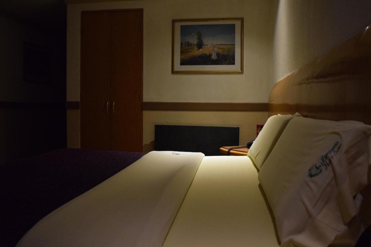 Hotel & Suites La Marquesa Toluca Zewnętrze zdjęcie